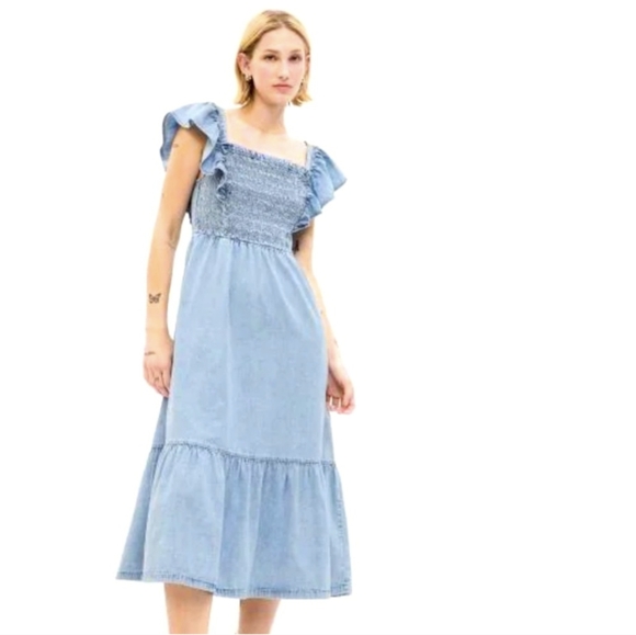 GAP Dresses & Skirts - Smocked Flutter Sleeve Denim Midi Dress with Washwell